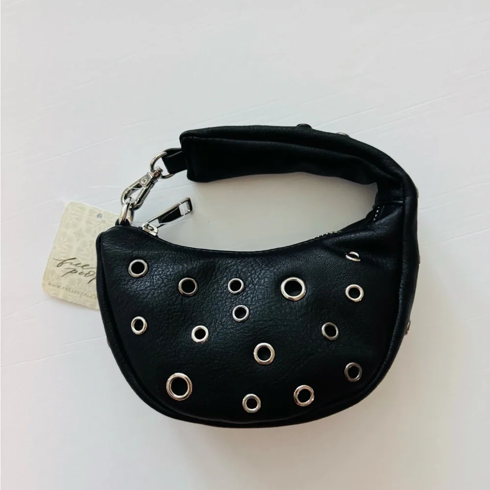Free People Baby Carryall Bag Charm Black Grommet One Size Biker Core Edgy New - Picture 2 of 8
